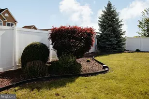 1017 Sarah St, Wilkes-Barre, PA 18705 - Photo 48