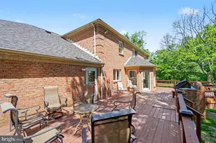 911 Seybert St, Hazleton, PA 18201 - Photo 34