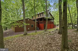 208 Owego Dr, Hazleton, PA 18202 - Photo 4