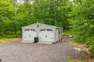 210 White Mountain Ln, Sugarloaf, PA 18249 - Photo 36