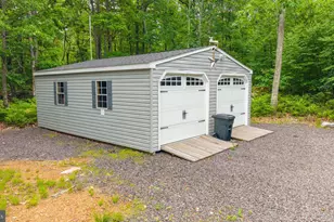 210 White Mountain Ln, Sugarloaf, PA 18249 - Photo 38