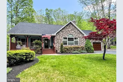 219 Owego Dr, Hazleton, PA 18202 - Photo 2