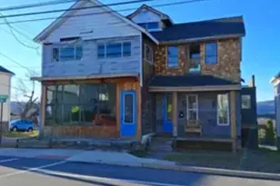 31 Main St, Pittston, PA 18640 - Photo 2