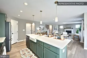 2478 E Venisa Dr, Hazle Township, PA 18201 - Photo 6