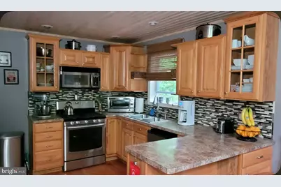 202 Trapper Springs Circle, Drums, PA 18222 - Photo 8