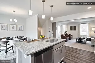946 Allen Dr, Hazleton, PA 18201 - Photo 6