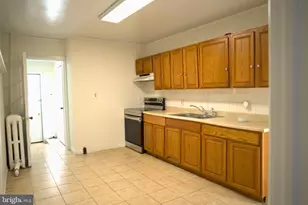 74 S Cedar St, Hazleton, PA 18201 - Photo 8