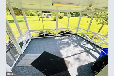 8 Loomis Park Rd, Hanover Township, PA 18706 - Photo 2