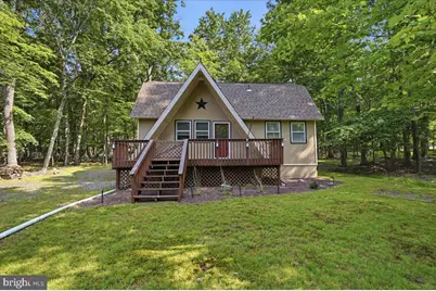231 W Lake Valley Drive, Hazleton, PA 18202 - Photo 2