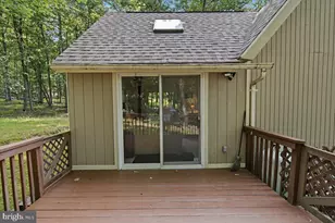 231 W Lake Valley Dr, Hazleton, PA 18202 - Photo 16
