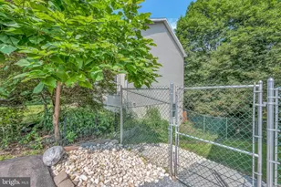 173 Chestnut St, Warrior Run, PA 18706 - Photo 8