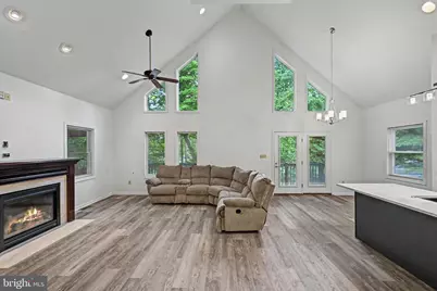 398 Walden Dr, Hazleton, PA 18202 - Photo 16