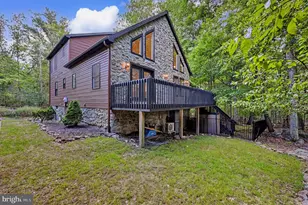 398 Walden Dr, Hazleton, PA 18202 - Photo 2