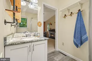 323 Navaho Dr, Hazle Township, PA 18202 - Photo 24
