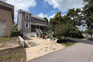 622 W 8th St, Hazleton, PA 18201 - Photo 2