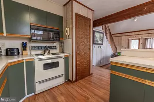 178 Cardinal Dr, Gouldsboro, PA 18424 - Photo 12