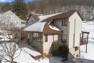 132 Burcher St, South Abington Township, PA 18411 - Photo 2