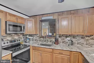 72 E Creek View Dr, Gouldsboro, PA 18424 - Photo 6