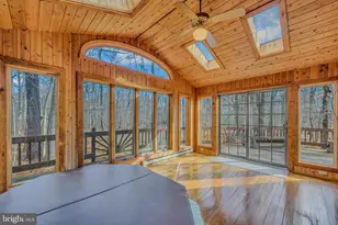 2315 LC Larsen Dr, Gouldsboro, PA 18424 - Photo 10