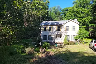 270 Packanack Dr, Gouldsboro, PA 18424 - Photo 2