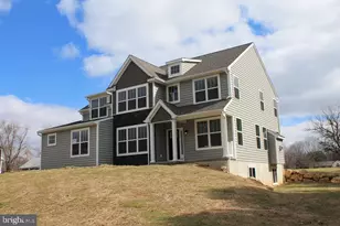 288 Buchert Rd, Gilbertsville, PA 19525 - Photo 2