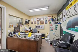 100 Penn St, Lansdale, PA 19446 - Photo 14