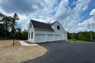 15 Gerloff Rd, Schwenksville, PA 19473 - Photo 2