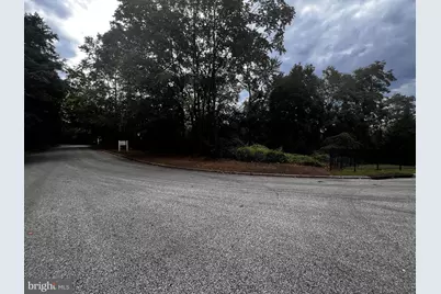 22 Foxwood Circle, Bryn Mawr, PA 19010 - Photo 1