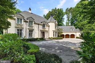 726 John Barry Dr, Bryn Mawr, PA 19010 - Photo 1