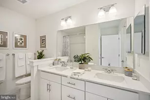 919 Riverplace Dr, Conshohocken, PA 19428 - Photo 28