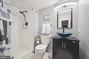 21438 Valley Forge Cir, King of Prussia, PA 19406 - Photo 6