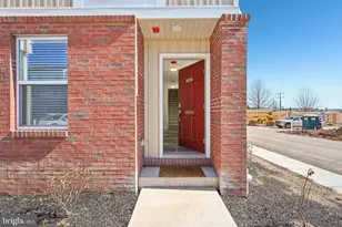 1838 Arbor Pl Dr, Norristown, PA 19401 - Photo 2