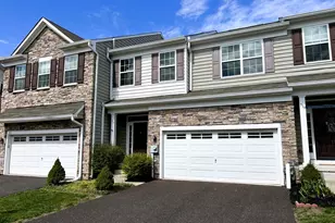 317 Fairfield Cir S, Royersford, PA 19468 - Photo 2