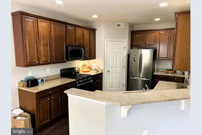 317 Fairfield Circle S, Royersford, PA 19468 - Photo 6