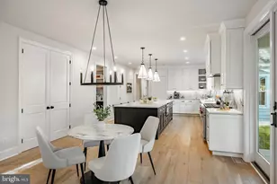 407 Oakwynne Dr, Wynnewood, PA 19096 - Photo 2