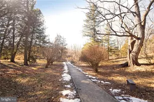 1025 Reihman Rd, Green Lane, PA 18054 - Photo 4