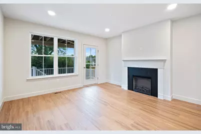 227 2nd Avenue #6, Royersford, PA 19468 - Photo 2