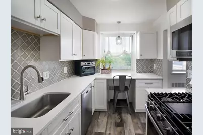 40 Old Lancaster Road #605, Merion Station, PA 19066 - Photo 6