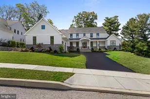 105 Privet Ln, Wayne, PA 19087 - Photo 2