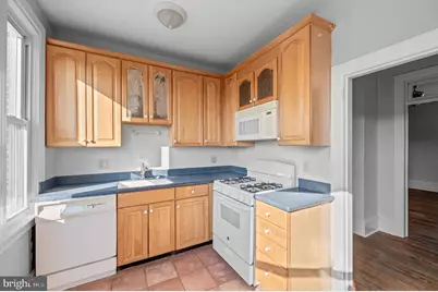 834 W Lancaster Avenue #3F, Bryn Mawr, PA 19010 - Photo 2