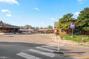 834 W Lancaster Ave, Bryn Mawr, PA 19010 - Photo 10