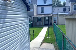 19 W 4th St, Pottstown, PA 19464 - Photo 10