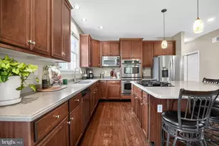 512 Championship Dr, Harleysville, PA 19438 - Photo 14