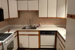 100 Breyer Dr, Elkins Park, PA 19027 - Photo 8