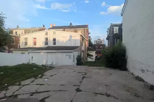 1009 DeKalb St, Norristown, PA 19401 - Photo 4