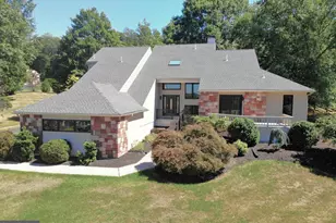 411 Leah Dr, Fort Washington, PA 19034 - Photo 2