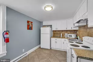 905 W Marshall St, Norristown, PA 19401 - Photo 10