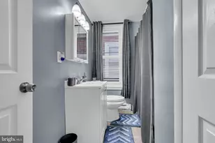 905 W Marshall St, Norristown, PA 19401 - Photo 8