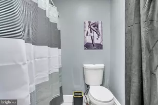 905 W Marshall St, Norristown, PA 19401 - Photo 54