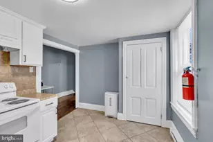 905 W Marshall St, Norristown, PA 19401 - Photo 14